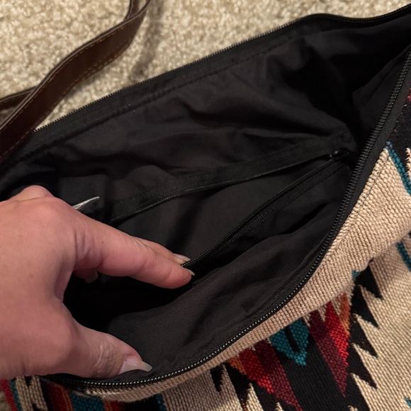 Southwestern Patterned Shoulder or Crossbody Bag - Picture 4 of 4